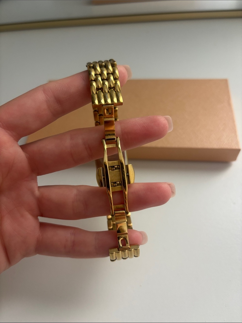 Gold watch - Picture 3 of 4